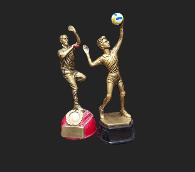 Elegant Men’s Decoration Statue for Modern Home & Office Decor